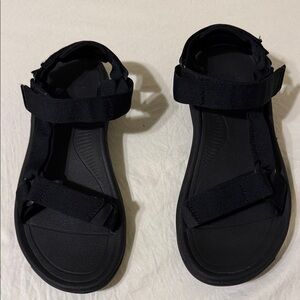 Teva Hurricane XLT2 Men’s 9 Black Sandals